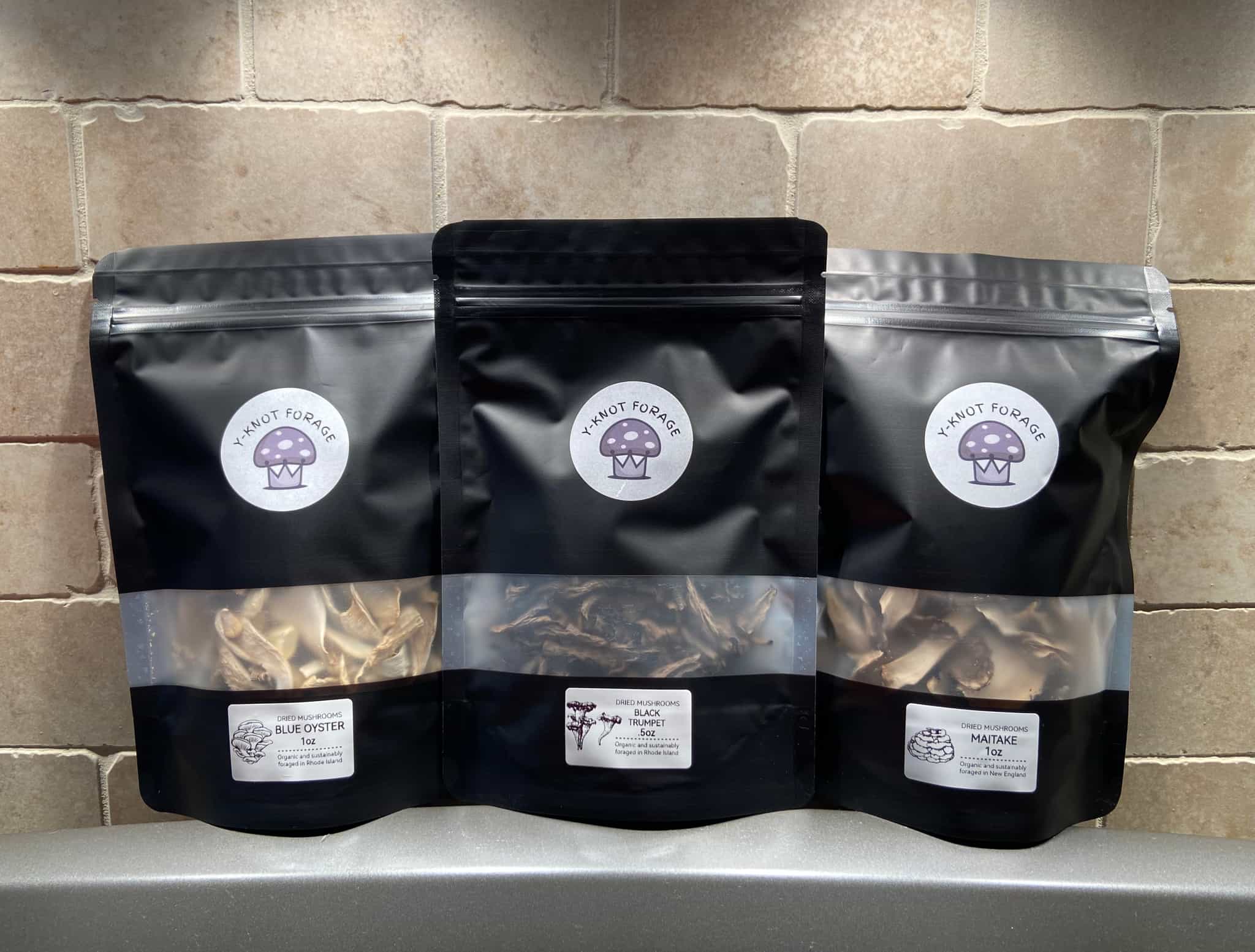 BUNDLE* WILD FORAGED DRIED MUSHROOMS | MAITAKE (HEN OF THE WOODS