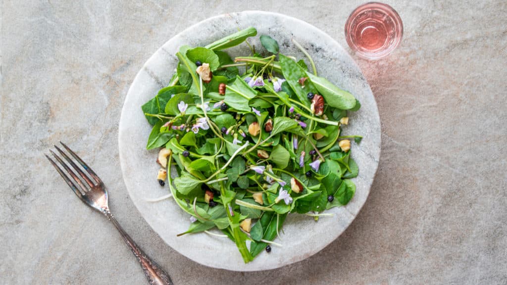 HOW TO CREATE A WILD SALAD